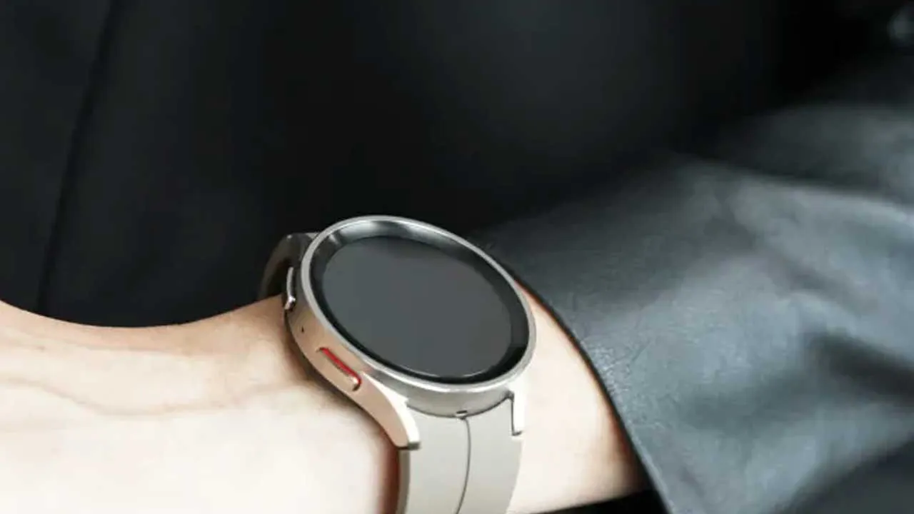 Bir kullanıcı Galaxy Watch saatinde GTA ve God of War oyunlarını çalıştırdı. Sırrını da açıkladı