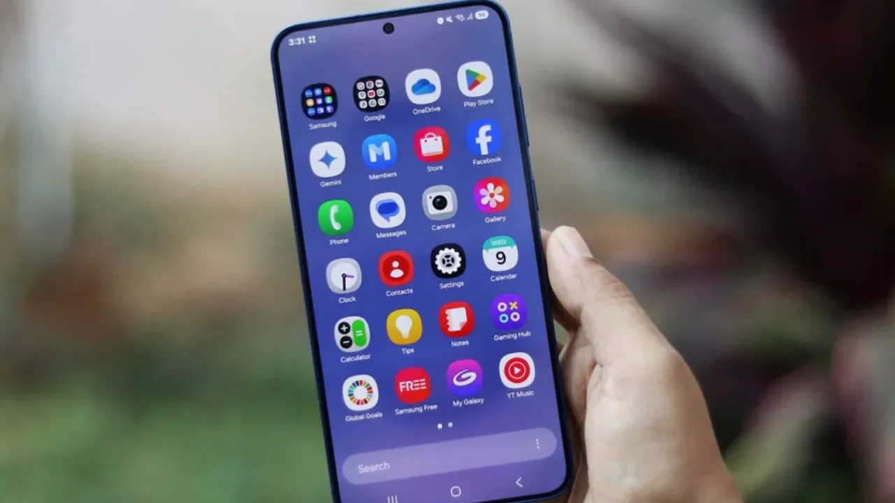 Samsung’dan 4 yaşındaki katlanabilir telefona One UI 7 sürprizi: O ülkedeyseniz hemen yükleyin - Resim: 2