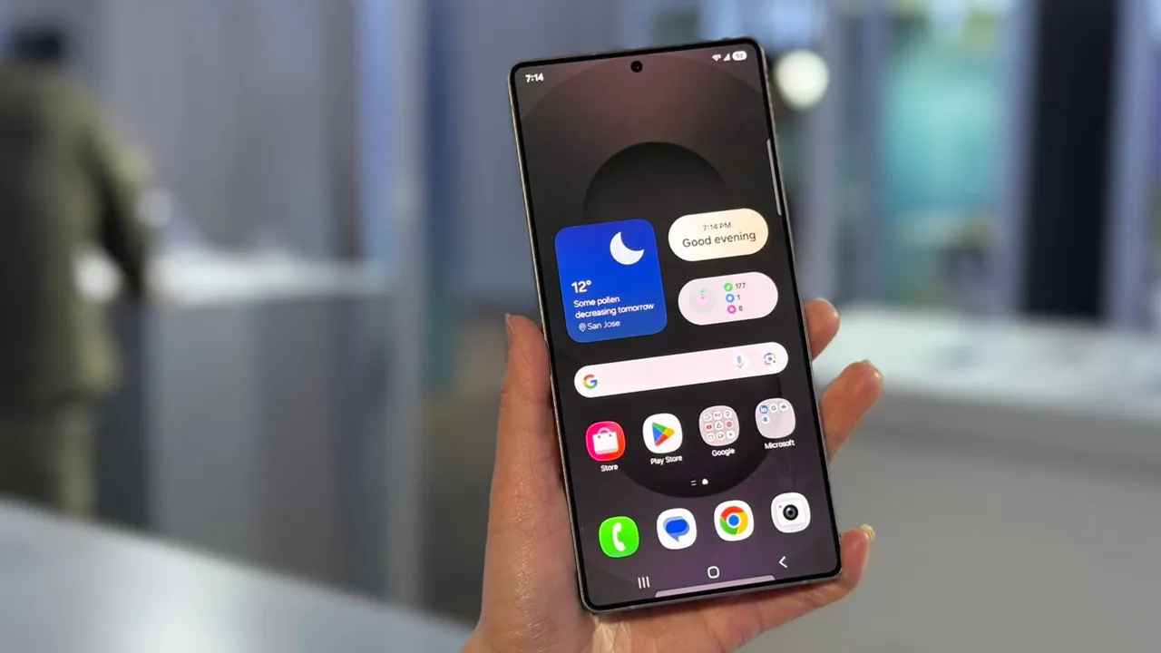 LG'den Dünyada İlk! Mavi Fosforlu OLED Panel Akıllı Telefonların Pil Ömrünü Uzatacak!