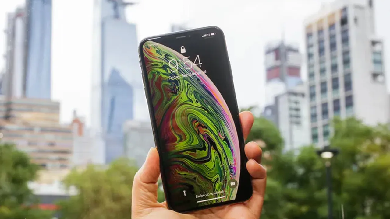 Apple neşteri vurdu! 3 iPhone emekliye ayrıldı; iOS 26 güncellemesi alamayacak - Resim: 1