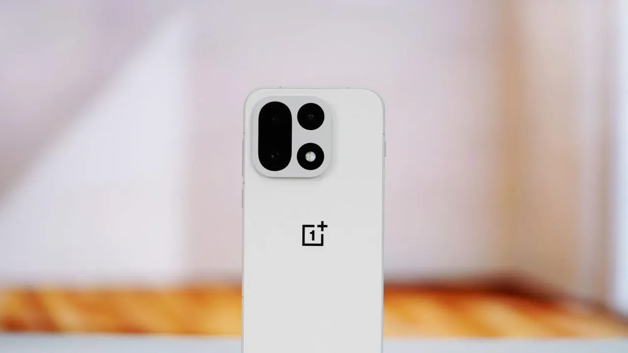 165 Hz ekranlı ilk amiral gemisi: OnePlus 15- foto galeri - Resim: 5