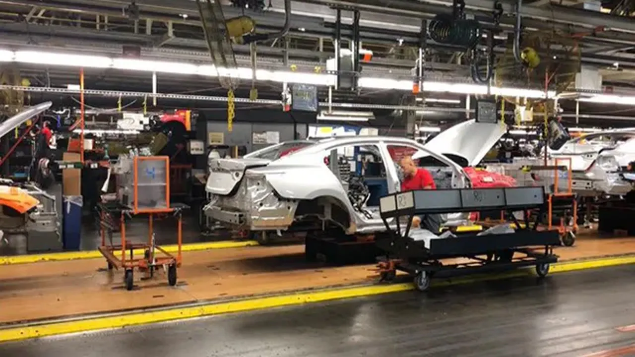 Fabrikalar tek tek kapanıyor: Otomobil devi bir modelin üretimini de sonlandırıyor - Resim: 6