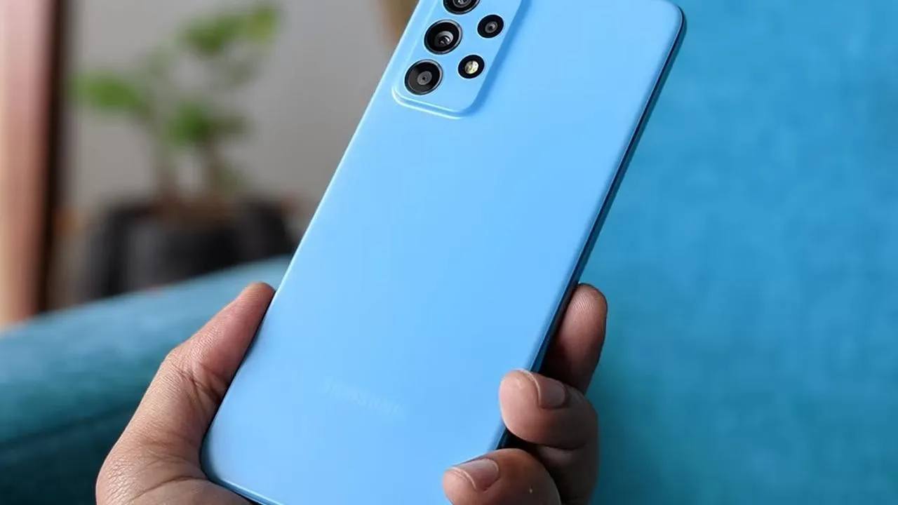 Öte yandan Türkiye, akıllı telefon fiyatlarının yüksek seyrettiği ve döviz kurları ile vergiler nedeniyle yeni cihaz almanın…
