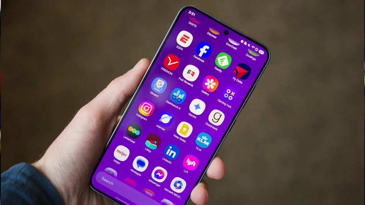 Son dönemde artan hack saldırıları düşünüldüğünde, güncelleme almayan bir telefonla online işlem yapmak büyük risk teşkil…