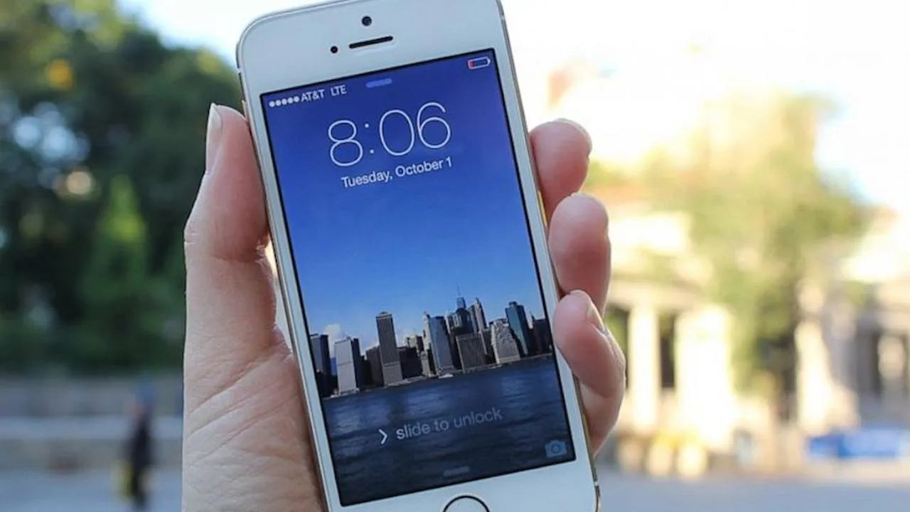 iPhone 4 ve iPhone 5'in bu listeye eklenmesi, her iki cihazın da bu kritik 7 yıllık süreyi geride bıraktığını tescilliyor.…