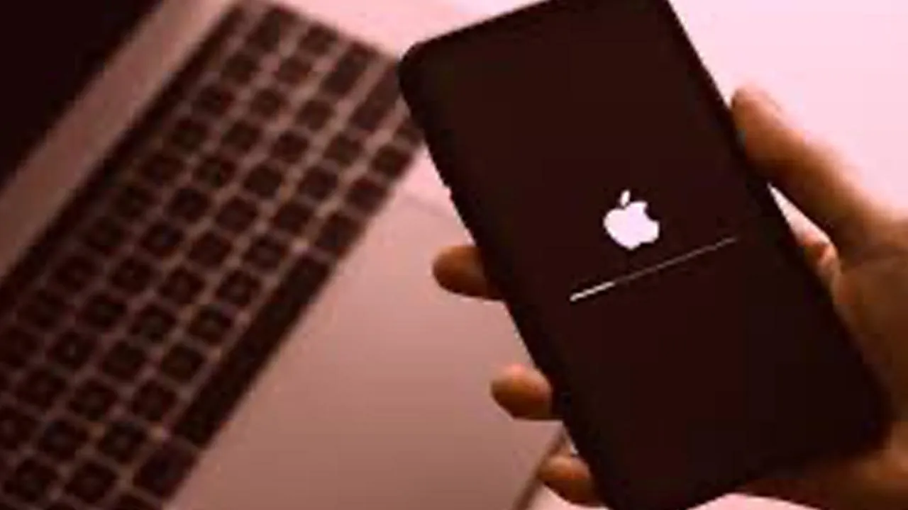 Güvenlikten bahsetmişken Apple, 2022’de iPhone’lara mükemmel bir kalkan aracı ekledi. Lockdown Mode adı verilen bu özellik…