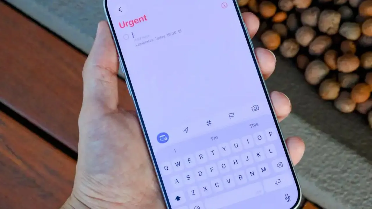 KLAVYE HATALARI GİDERİLDİ iPhone'da yavaş klavye sorunu nihayet bu güncelleme ile revize edildi. 26.4 ile artık metin…