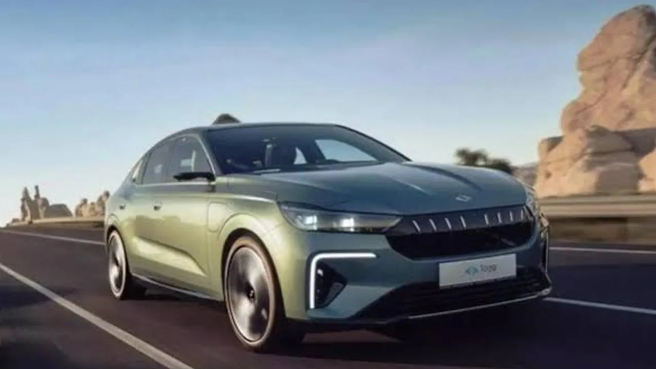 Tosyalı, yeni model T6X hakkında da bilgi verdi. Aracın her ay farklı bir şekle büründüğünü söyledi. Planlanan tarih gelecek…