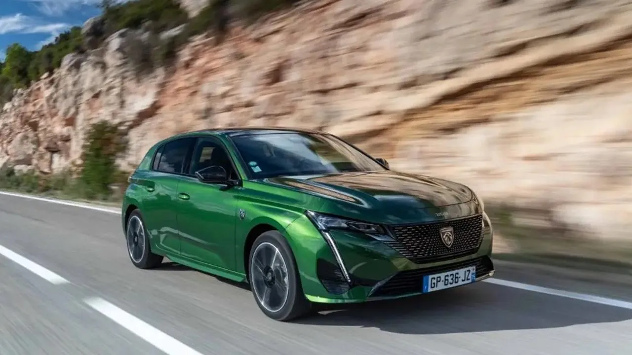 PSA Grubu – 1.2 PureTech Listenin en çok bilinen örneklerinden biri Stellantis'in 1.2 PureTech motoru. Peugeot, Citroen ve…
