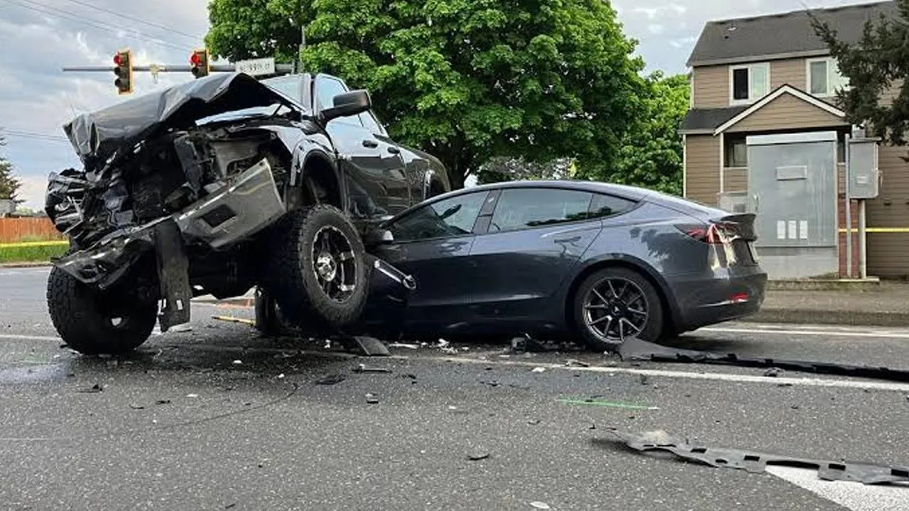 Rakamlar Neden Bu Kadar Hızlı Yükseliyor? 2021 tarihli bir NHTSA düzenlemesi gereği, otomobil üreticileri çarpmadan önceki…