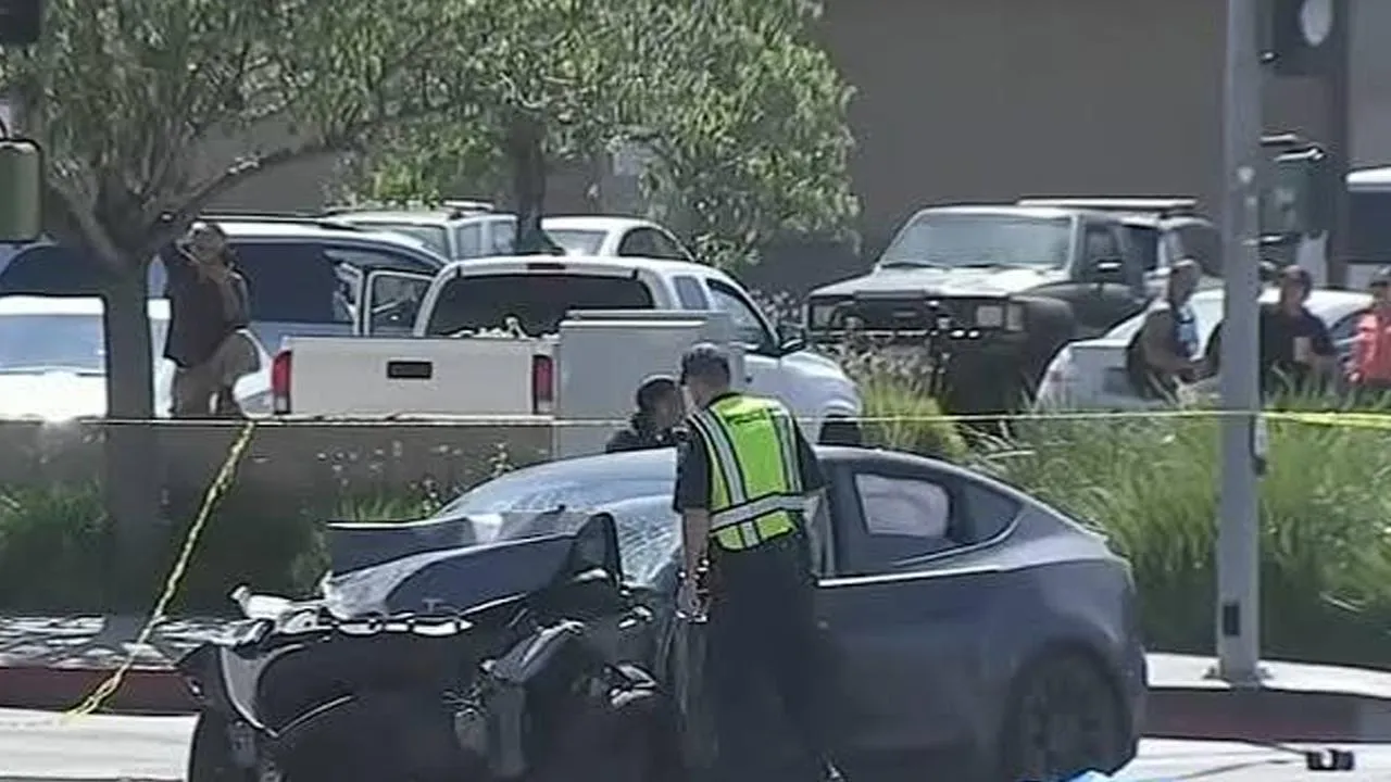 Son olarak Tesla, bu kazaları nasıl raporladığı konusunda halihazırda NHTSA soruşturması altında. Anlatımlar açığa çıkana…