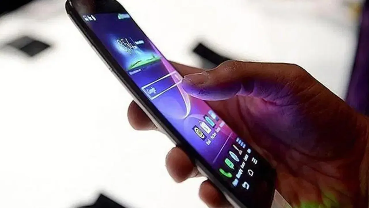 İşin başlangıcı, telefonunu satmak isteyen bazı kullanıcıların parasını alamadığını öne sürmesiyle oldu. Kısa sürede…