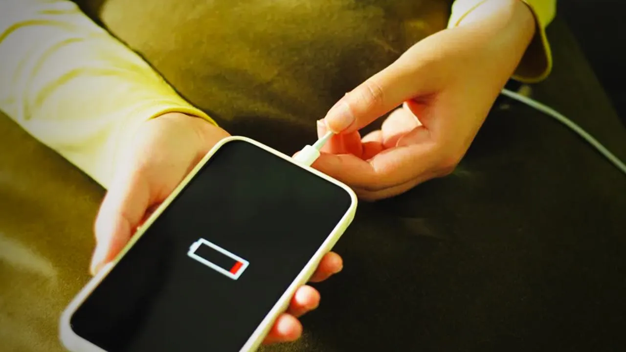 Şarj gerçekten bu kadar hızlı mı? Yapılan açıklamaya göre, iPhone 18 Pro 0'dan yüzde 50'ye sadece 15 dakikada şarj oluyor.…
