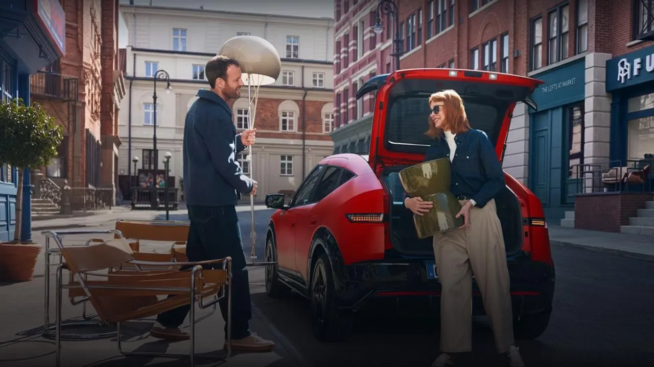 Kia, EV2 modelinin "Cool" donanımında fiyatı 1 milyon 769 bin TL'den 1 milyon 699 bin TL'ye indirdi. Bu da EV2'yi Ioniq 3'ün…