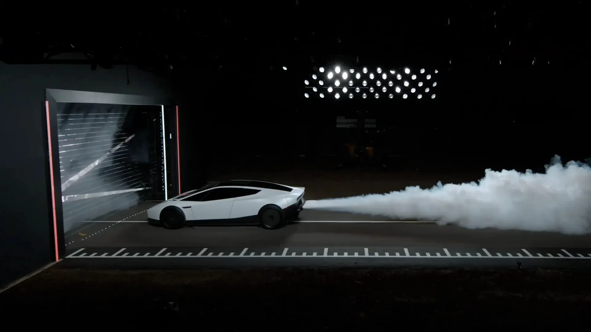 Tesla Roadster Nasıl Oluyor da Havada Nasıl Takla Atıyor? Sırrı Çözüldü - fotoğraf 8
