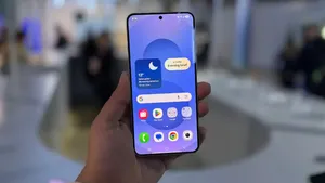 Samsung kullanıcıları müjde: One UI 7 dağıtımı popüler model için yeniden başladı