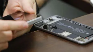 Apple’dan Hırsızları Şoke Eden Hamle: Tek Mesajla iPhone’u Casus Kameraya Dönüştürün!