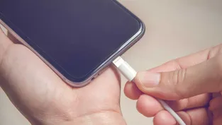 iOS 18 şarj hızlı mı bitiyor: İşte düzeltmenin en etkili yolları