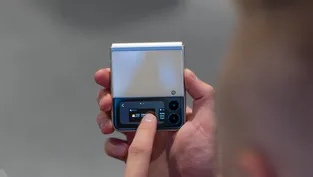 Samsung’dan 4 yaşındaki katlanabilir telefona One UI 7 sürprizi: O ülkedeyseniz hemen yükleyin