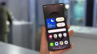 LG'den Dünyada İlk! Mavi Fosforlu OLED Panel Akıllı Telefonların Pil Ömrünü Uzatacak!