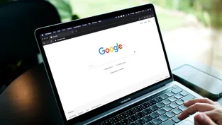Google’dan 27 yıl sonra büyük değişiklik: Biri gitti diğeri geldi