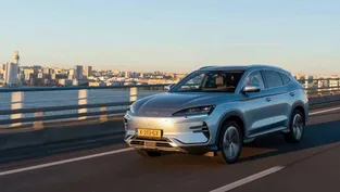 BYD’nin Türkiye’de satılan yılın otomobiline 765 bin TL zam geldi. Yeni fiyatı dudak uçuklatıyor