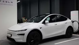 Tepkiler sonuç verdi: Tesla, otomobil kapılarını yeniden tasarlıyor
