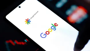 Google'dan büyük skandal! Keşfet'te yalan yanlış başlıklar boy göstermeye başladı