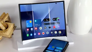 Üçe katlanması bir işe yaramadı: 3.000 Dolarlık Galaxy Z TriFold Satışları Sonlandırılıyor!