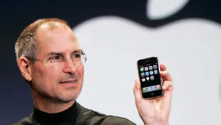 Apple 50 Yaşında: Bir Garajdan Dünyanın Zirvesine