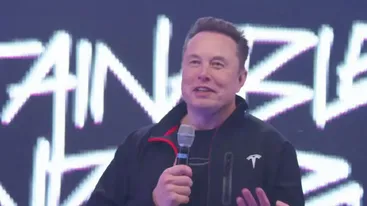Musk: “Yapay zeka, dijital ofis işlerini süpersonik bir tsunami gibi hızla devralacak”