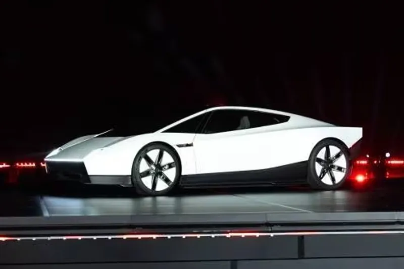 Tesla Roadster Nasıl Oluyor da Havada Nasıl Takla Atıyor? Sırrı Çözüldü - fotoğraf 3