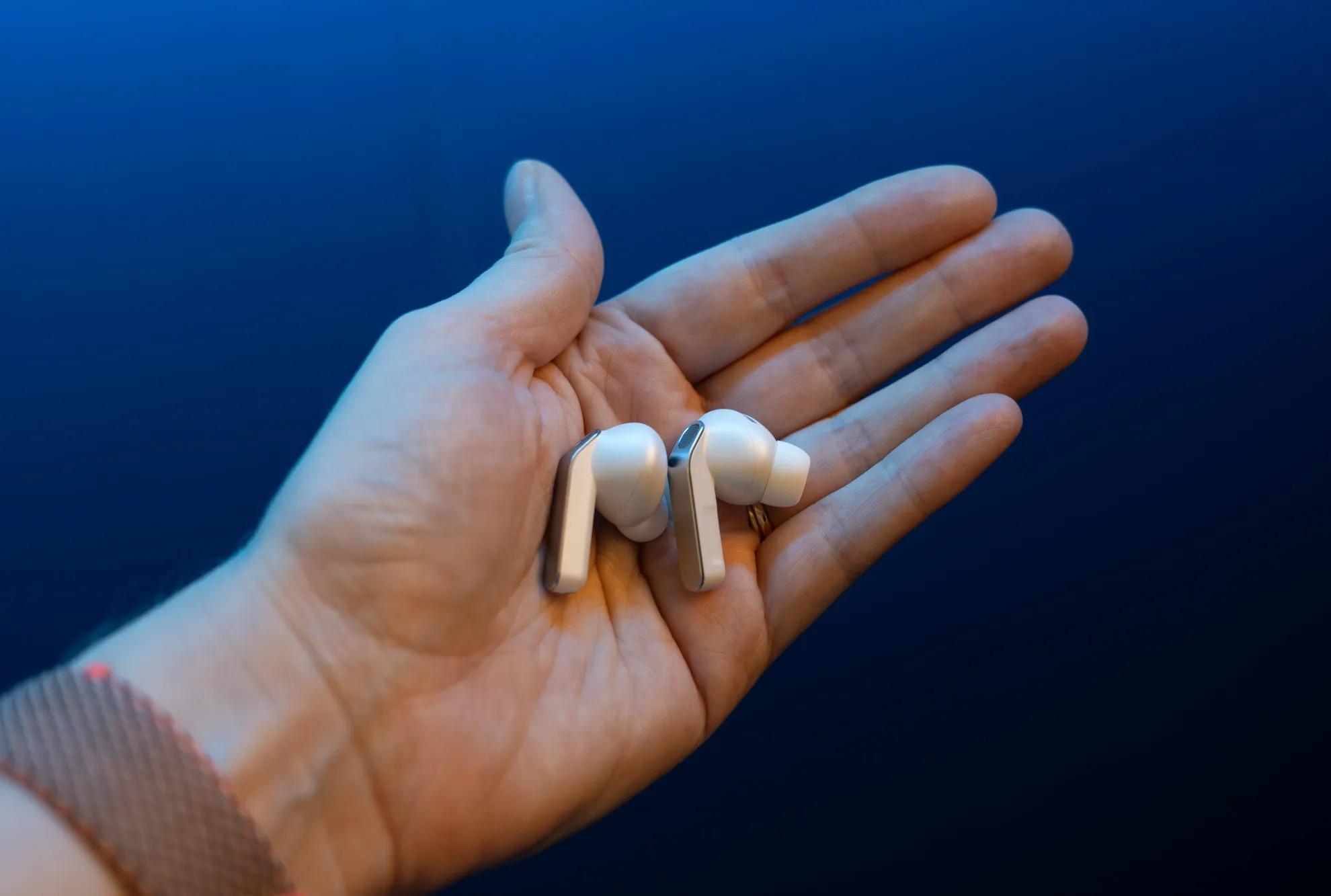 Samsung Galaxy Buds 4 ve Buds 4 Pro: AirPods'a Dev rakip
