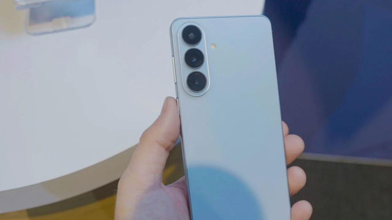 72 saat kilidi açılmayan Galaxy S26 kendini baştan başlatacak