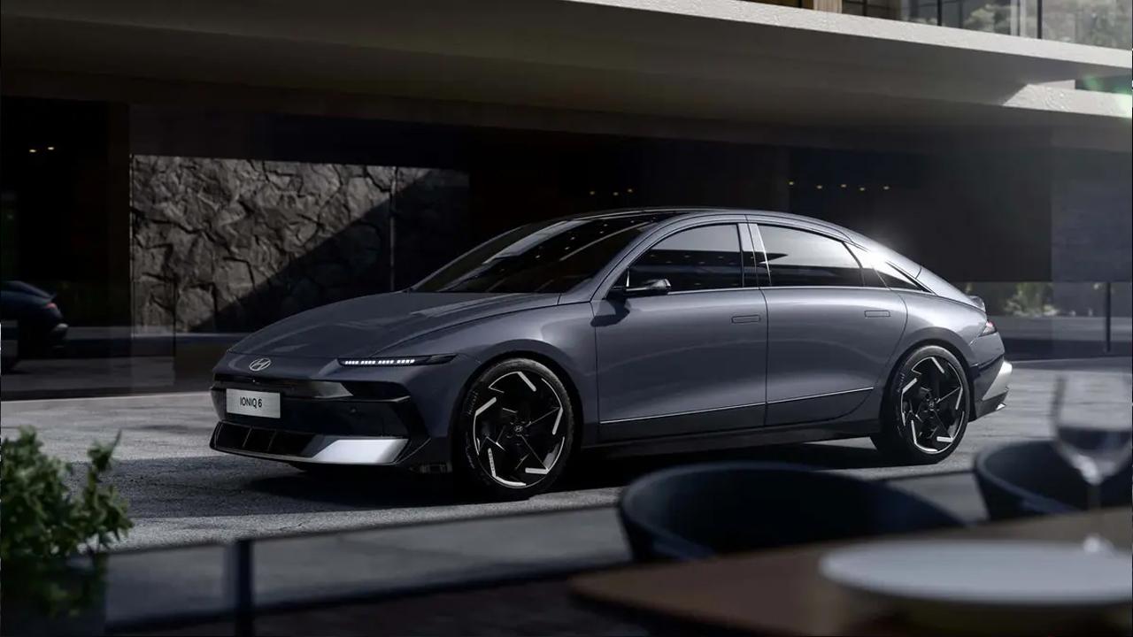 Yeni Hyundai IONIQ 6 Türkiye'de: 18 Dakikada Şarj Olan Elektrikli Otomobil